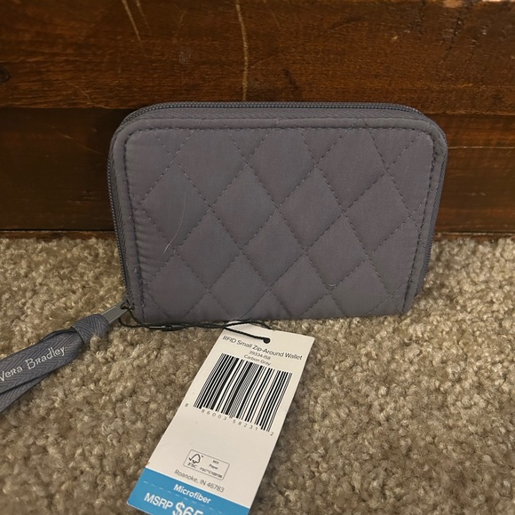 Vera Bradley Floral Interior Gray Wallet and Black Coin Purse Bundle - NWT - Picture 3 of 7